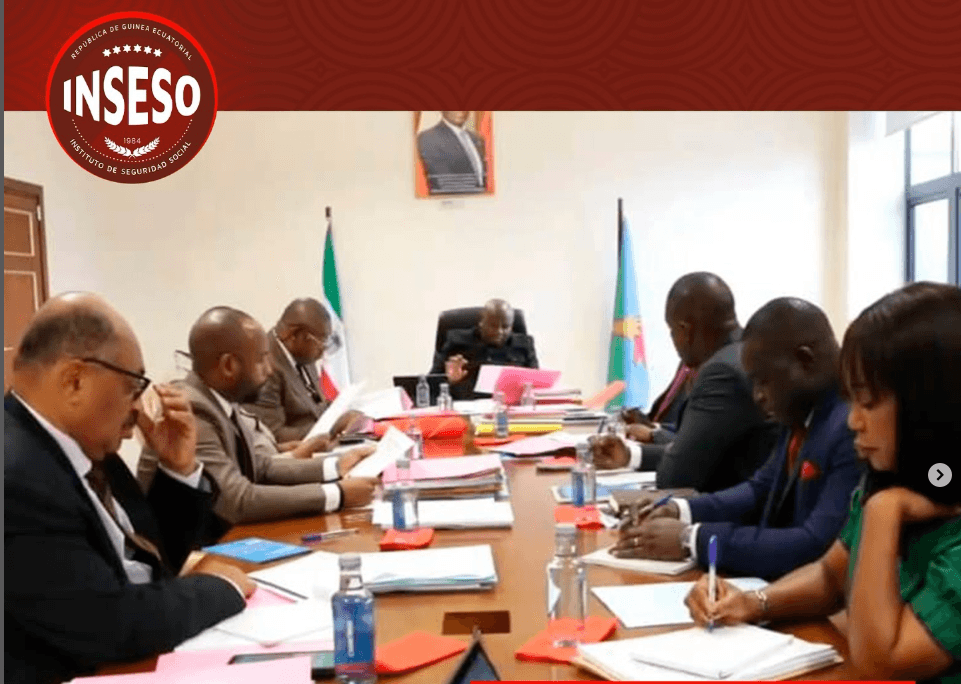 Se lleva a cabo la reunión del Consejo de Administración del INSESO